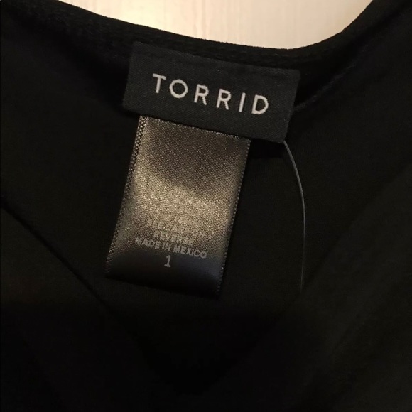 (SOLD) Torrid Size 1 Babydoll Cold Shoulder - Picture 2 of 3